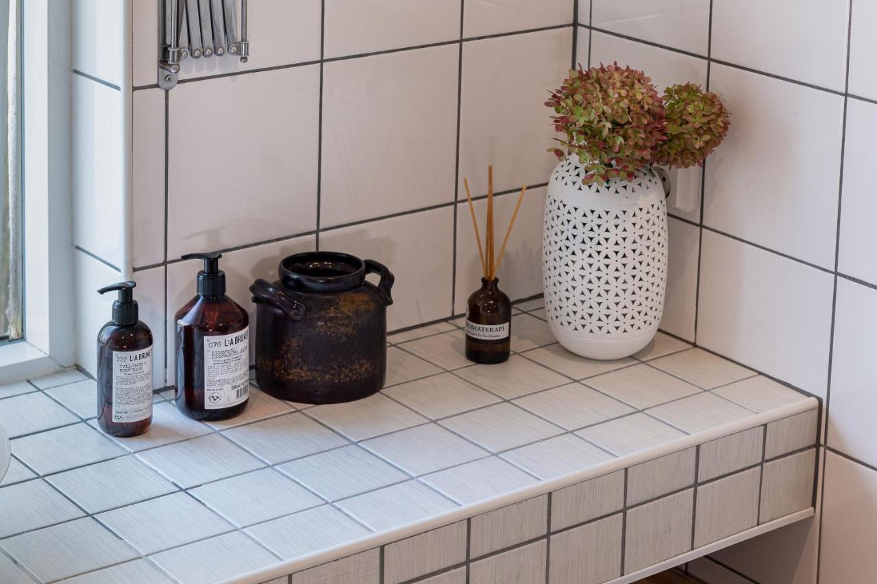Bed and Breakfast Red Bird Farm Ystad Exterior foto