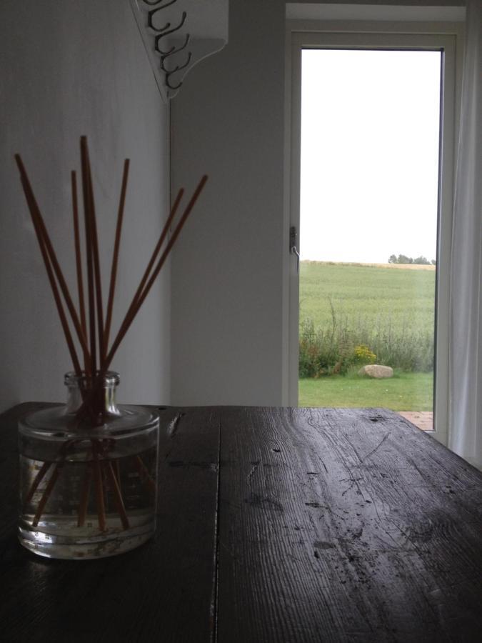 Bed and Breakfast Red Bird Farm Ystad Exterior foto