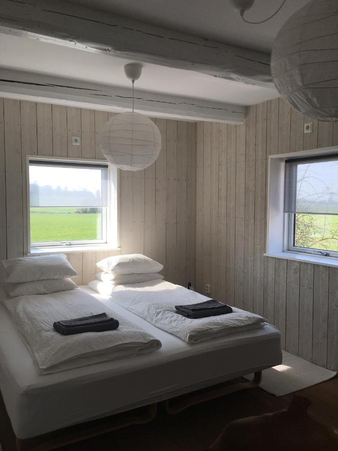 Bed and Breakfast Red Bird Farm Ystad Exterior foto